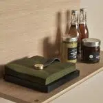 Servietholder træ sort Napkin holder hylde – Andersen Furniture – byHviid