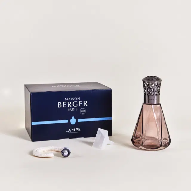 Pyramide_Pink_Lampe_Berger_Maison_Berger_luftrenser_startsaet_004772_byHviid