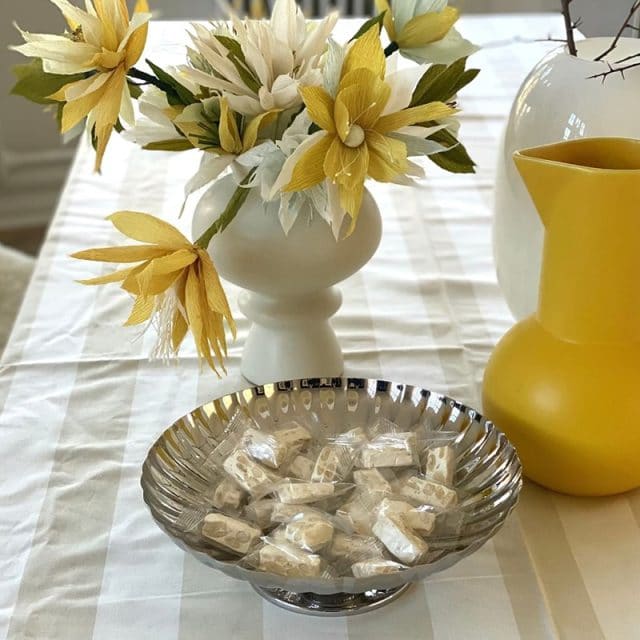 Torroncini økologiske hvid nougat bord - Made by Mama