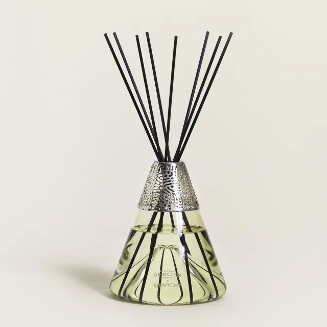 Starck_Peau_De_DAilleurs_Flakon_m_Duftpinde_Bouquet_Lamper_Berger_Maison_Berger_byHviid