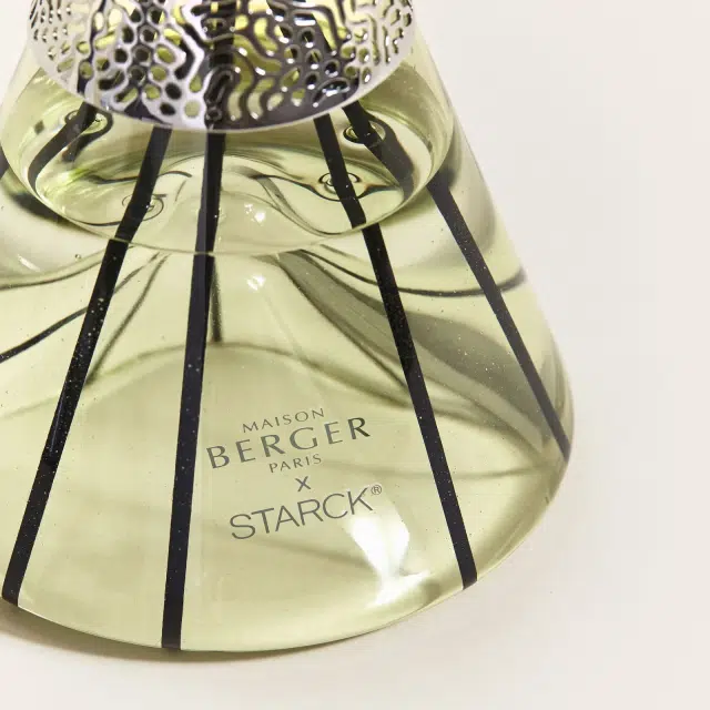 Starck_Peau_De_DAilleurs_Flakon_m_Duftpinde_Bouquet_Lamper_Berger_Maison_Berger_byHviid