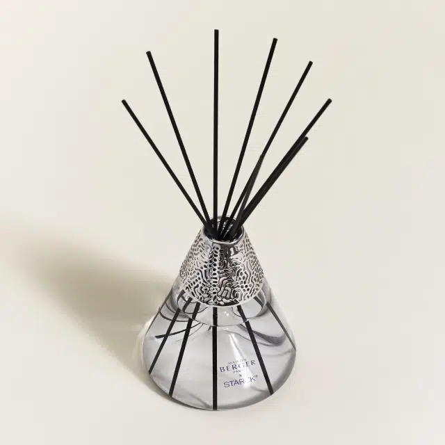 tarck_Peau_De_Pierre_Flakon_m_Duftpinde_Bouquet_Lamper_Berger_Maison_Berger_byHviid