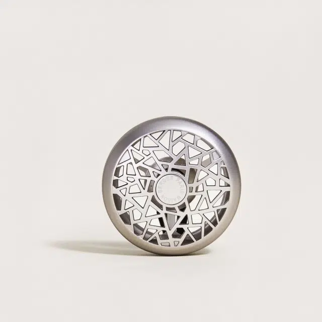 Graphic-car-diffuser-klip-u-refill-Maison-Berger-byHviid