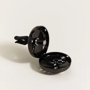 Smart-technical-car-diffuser-Maison-Berger-byHviid
