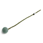 dusty_light_green_dia3_kugleblomster_filtblomster_en_gry_og_sif_byhviid